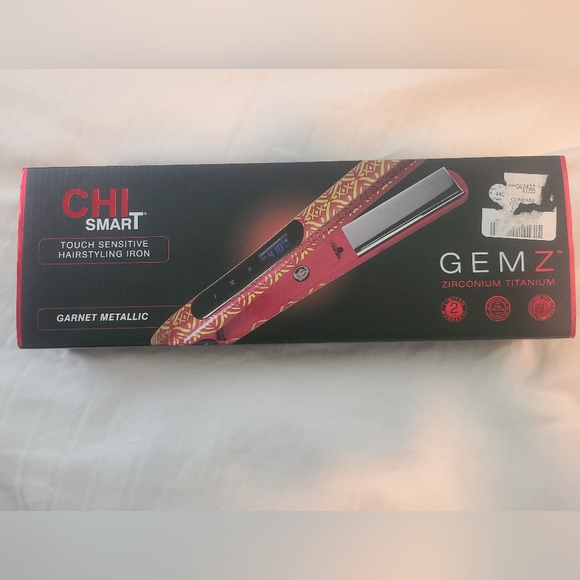 CHI-Smart touch Hair Straightener - Picture 2 of 2
